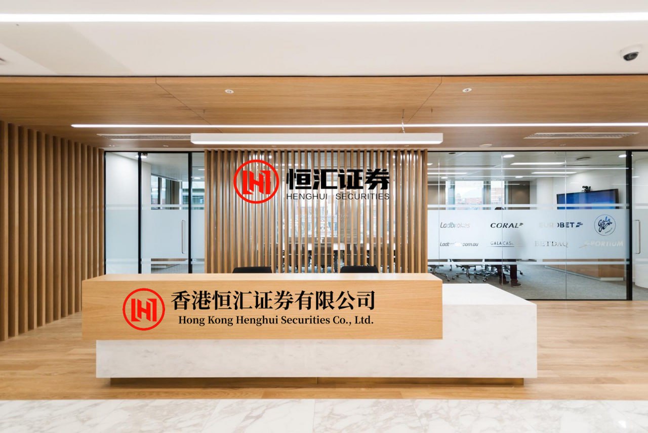 龙坤投资配资 智能运动神秘物种正在孵化中... 你的理想运动搭档长啥样？_铁人_未来_穿戴